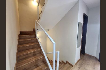 8_photo/94dcfc858b.f004b3811d646080-ATLAS-ff525837-b903-4bd9-adf8-8a4c1b6d5f27.jpg de casa à venda com 3 quartos, 110m² em Pinheirinho, Curitiba