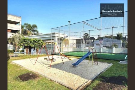 3_photo/94dcfc858b.f0e1fa58fd85504b-ATLAS-8054b228-ae4c-405b-872f-7dc7bce6efb2.jpg de casa à venda com 3 quartos, 110m² em Pinheirinho, Curitiba