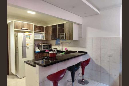 9_photo/94dcfc85a3.61df383ebc62b81a-ATLAS-cbe0478f-04f7-47de-b7d8-253a58d6ed1f.jpg de casa à venda com 3 quartos, 103m² em Pinheirinho, Curitiba