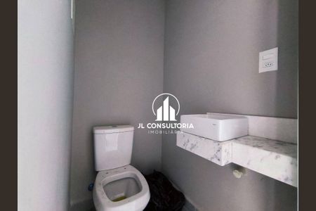 5_photo/94dcfc85b7.35e80a31b4182475-ATLAS-8c6dd68a-ce28-4db3-be9c-99e25bc3817a.jpg de casa à venda com 3 quartos, 136m² em Pinheirinho, Curitiba