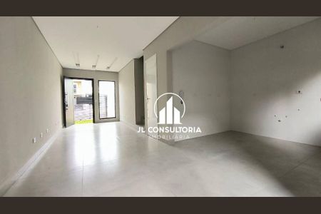 10_photo/94dcfc85c7.49e5f4e107e90c19-ATLAS-0c250d5d-b546-4569-85cf-de10b1f2c2c0.jpg de casa à venda com 3 quartos, 79m² em Pinheirinho, Curitiba