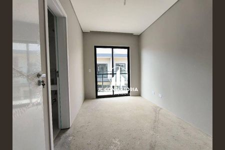 6_photo/94dcfc85c7.cce60467d8b39b1b-ATLAS-55bba55c-e5cf-4456-bc90-b64761dc66f0.jpg de casa à venda com 2 quartos, 73m² em Pinheirinho, Curitiba