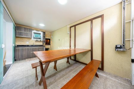 3_photo/94dcfc8661.ba3e4f1a03d92c8a-ATLAS-1d6238f8-871a-412f-8c07-1f4ad47f1e45.jpg de casa à venda com 4 quartos, 183m² em Pinheirinho, Curitiba