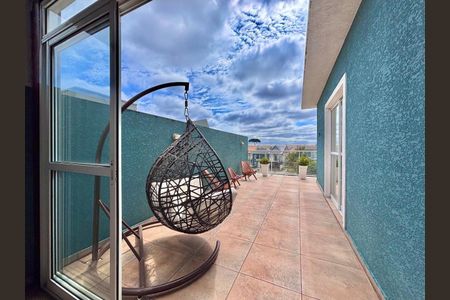 10_photo/94dcfc8699.958ab4e2955fd321-ATLAS-0c13d797-9365-4229-9ce3-976bef3e8fa8.jpg de casa à venda com 3 quartos, 143m² em Pinheirinho, Curitiba