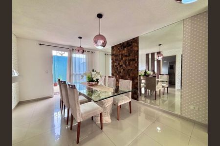 2_photo/94dcfc8699.958ab4e2955fd321-ATLAS-a65ecc21-e6b6-488d-96ab-61a1814afd96.jpg de casa à venda com 3 quartos, 143m² em Pinheirinho, Curitiba