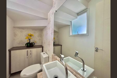 5_photo/94dcfc8699.958ab4e2955fd321-ATLAS-c9f9a621-a4c1-4447-8bdc-2194e0e32e7b.jpg de casa à venda com 3 quartos, 143m² em Pinheirinho, Curitiba