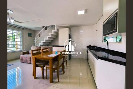 9_photo/94dcfc8755.a190926ef33a572f-ATLAS-62a84fd3-d254-4e87-a5f3-15806f072b8d.jpg de casa à venda com 2 quartos, 104m² em Pinheirinho, Curitiba