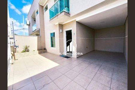 1_photo/94dcfc8755.a190926ef33a572f-ATLAS-c5ecf1b6-e011-47e1-a340-d7a2d5fe2ca0.jpg de casa à venda com 2 quartos, 104m² em Pinheirinho, Curitiba