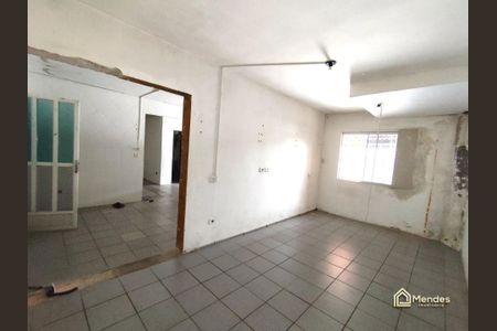 8_photo/94dcfc9037.e6f02a1e96aef2b1-ATLAS-c54e7d25-c043-48dd-8c96-d3eba41d21c0.jpg de casa à venda com 4 quartos, 150m² em Pinheirinho, Curitiba