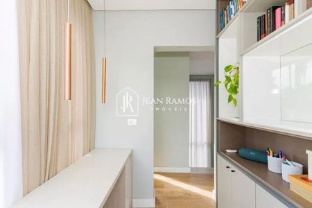 42_photo/94dcfc90b1.69530a6104d48ca1-ATLAS-e2265a5c-7323-419e-8fca-e111d8d41ff3.jpg de casa à venda com 3 quartos, 180m² em Pinheirinho, Curitiba