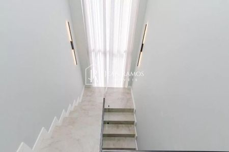 38_photo/94dcfc90b1.69530a6104d48ca1-ATLAS-e8c8b14b-895f-41ee-99a0-0fc8dd75c350.jpg de casa à venda com 3 quartos, 180m² em Pinheirinho, Curitiba