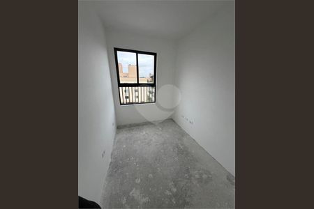 5_photo/94dcfc90e3.aafc750051720c32-ATLAS-2ce4fe40-d3f6-4b26-9dac-f7f02e75c8f9.jpg de apartamento à venda com 2 quartos, 42m² em Pinheirinho, Curitiba