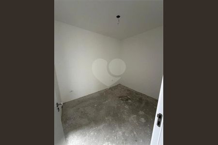 21_photo/94dcfc90e3.aafc750051720c32-ATLAS-e4e89d66-8458-48d1-92da-404e213a61a3.jpg de apartamento à venda com 2 quartos, 42m² em Pinheirinho, Curitiba