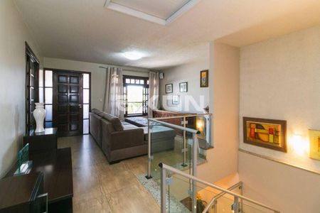 5_photo/94dcfc938b.178241b91399e1ed-ATLAS-8fd17f4b-442d-4a1e-9f14-d3caebf7519d.jpg de casa à venda com 3 quartos, 337m² em Pinheirinho, Curitiba