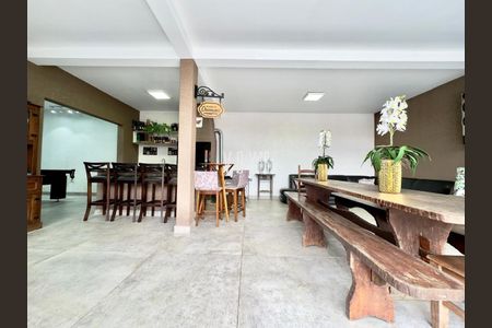 3_photo/94dcfc93ef.ebbd8bc3dc39b939-ATLAS-5efa92bc-7e8b-403c-9b93-19df9311f1e5.jpg de casa à venda com 3 quartos, 250m² em Pinheirinho, Curitiba