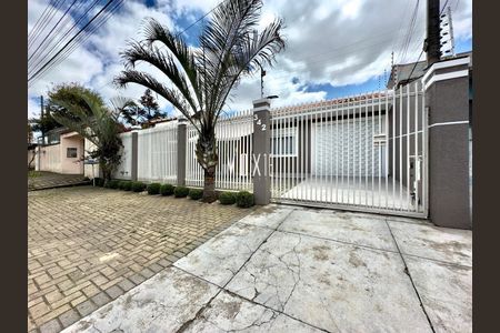 6_photo/94dcfc93ef.ebbd8bc3dc39b939-ATLAS-687113ee-e8f0-484b-b458-f052712bbc97.jpg de casa à venda com 3 quartos, 250m² em Pinheirinho, Curitiba