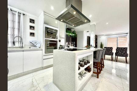 9_photo/94dcfc93ef.ebbd8bc3dc39b939-ATLAS-b6ed17a8-83e7-4e45-b04d-3a42a4b42118.jpg de casa à venda com 3 quartos, 250m² em Pinheirinho, Curitiba