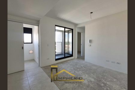 2_photo/94dcfc9447.9db5e084f846ad2f-ATLAS-5307d9cf-10ff-48a9-92fa-393ff52ed840.jpg de apartamento à venda com 2 quartos, 43m² em Pinheirinho, Curitiba