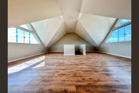 12_photo/94dcfc959b.1c5ee5b12bdcf8f7-ATLAS-87313513-7d00-40d2-8541-dc280c73355e.jpg de casa à venda com 0 quarto, 192m² em Pinheirinho, Curitiba