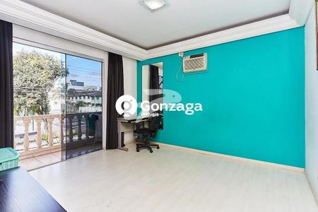 2_photo/94dcfc960b.caf05d291a694e81-ATLAS-183f7d2e-c260-41bd-816d-ae97f92b96e7.jpg de casa à venda com 4 quartos, 206m² em Capão Raso, Curitiba