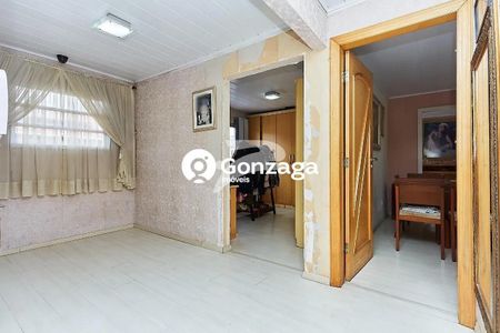 7_photo/94dcfc960b.caf05d291a694e81-ATLAS-e5cab466-7d58-42c5-8984-6dcc21721faa.jpg de casa à venda com 4 quartos, 206m² em Capão Raso, Curitiba