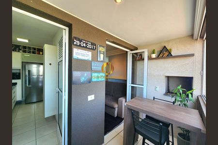 8_photo/94dcfc9645.20b1407c08fdccdc-ATLAS-b4ae72a2-a520-4570-a8a4-44cdb549ec65.jpg de apartamento à venda com 2 quartos, 53m² em Pinheirinho, Curitiba