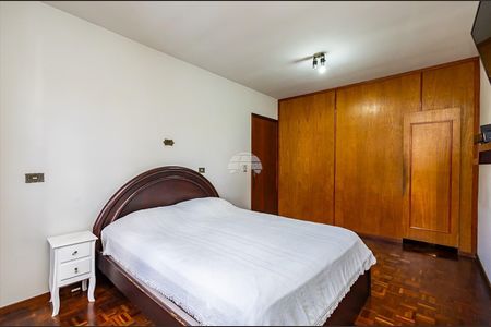 2_photo/94dcfc971b.9c16890d59937ae3-ATLAS-1bbbd691-b122-4de0-a320-51d50ed6a75d.jpg de casa à venda com 3 quartos, 320m² em Pinheirinho, Curitiba