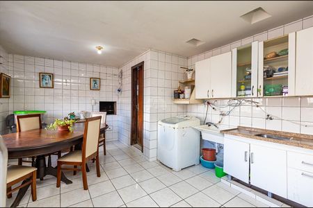 26_photo/94dcfc971b.9c16890d59937ae3-ATLAS-91f934c4-b193-4e0a-8ed4-e81530811aae.jpg de casa à venda com 3 quartos, 320m² em Pinheirinho, Curitiba