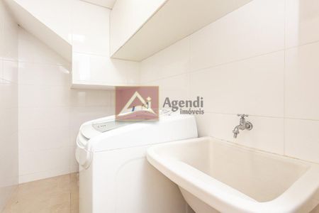 17_photo/94dcfc9b27.3c20d05746a6d1b7-ATLAS-344fb4a4-6ccc-4a8b-b1e6-2f89b6b490b8.jpg de casa à venda com 3 quartos, 115m² em Pinheirinho, Curitiba