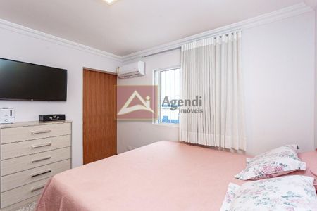 18_photo/94dcfc9b27.3c20d05746a6d1b7-ATLAS-d31524b3-d25e-4b0d-b788-0deea63397c9.jpg de casa à venda com 3 quartos, 115m² em Pinheirinho, Curitiba