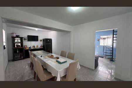 8_photo/94dcfc9bf1.42fc04046762a4be-ATLAS-af52b35d-7ed4-4c15-b0a0-e3409f48b81c.jpg de casa à venda com 3 quartos, 130m² em Pinherinho, Curitiba
