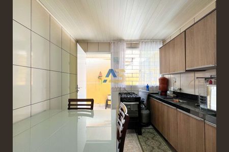 5_photo/94dcfc9c69.1aa5b8f538f3adaf-ATLAS-62abc70c-cc3b-4615-98d2-ccd1533516f1.jpg de casa para alugar com 1 quarto, 50m² em Pinheirinho, Curitiba