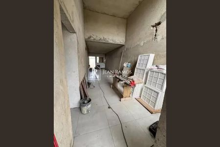 4_photo/94dcfc9cbb.cb4a3f4e1d4d223a-ATLAS-d0088884-a2b2-416d-8f2a-aef1e93c18a7.jpg de casa à venda com 3 quartos, 87m² em Pinheirinho, Curitiba