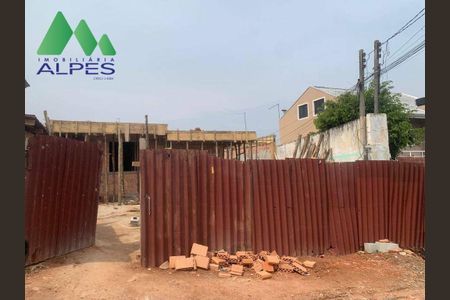 11_photo/94dcfc9cbd.74a96c0b2c4b8c29-ATLAS-c4c39348-0389-4e7b-95cc-31a82e7294b6.jpg de casa à venda com 3 quartos, 87m² em Pinheirinho, Curitiba