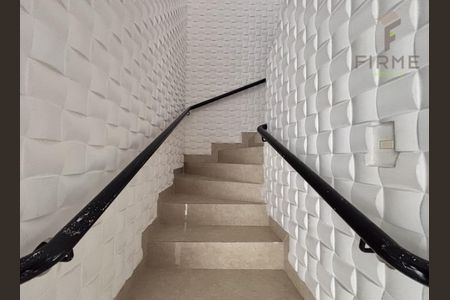 14_photo/94dcfc9e43.98b2df3b8d936f6f-ATLAS-9a97e252-fe0f-4b3a-9486-172cb9c98f0c.jpg de casa à venda com 3 quartos, 140m² em Pinheirinho, Curitiba