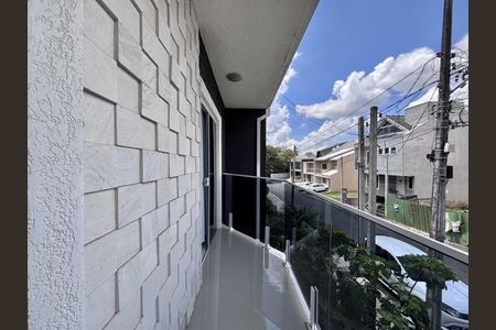 4_photo/94dcfc9e43.98b2df3b8d936f6f-ATLAS-9e4f2f77-81b5-48bb-87ba-43d2d4898ad7.jpg de casa à venda com 3 quartos, 140m² em Pinheirinho, Curitiba