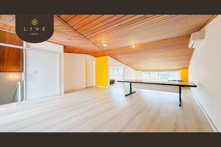 18_photo/94dcfc9e43.98b2df3b8d936f6f-ATLAS-e890a88e-dfd6-4461-9071-0c993af2c5be.jpg de casa à venda com 3 quartos, 200m² em Pinheirinho, Curitiba