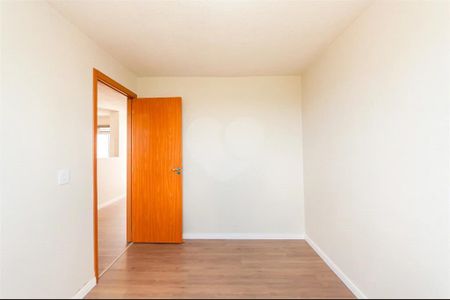 23_photo/94dcfc9fd5.45f02ef6bff41bc6-ATLAS-f21da362-1495-4d61-bce5-ae551abc80d2.jpg de apartamento à venda com 2 quartos, 40m² em Pinheirinho, Curitiba