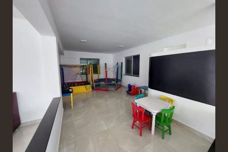 11_photo/94dcfca0d5.b1d62b713cddd18c-ATLAS-5596686e-2bf5-41f0-bf1a-b4f8eb608df3.jpg de apartamento à venda com 2 quartos, 48m² em Xaxim, Curitiba