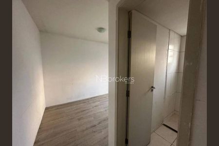 4_photo/94dcfca41b.0435190f6de6ffa1-ATLAS-da02ea32-79fe-414b-b7ec-8821cfea57a8.jpg de apartamento à venda com 2 quartos, 54m² em Pinheirinho, Curitiba