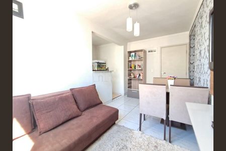 5_photo/94dcfca445.1e27abf6d7fcbbdd-ATLAS-ef70d8c0-de87-48d1-b4e5-f4b97325e2d9.jpg de apartamento à venda com 2 quartos, 54m² em Pinheirinho, Curitiba