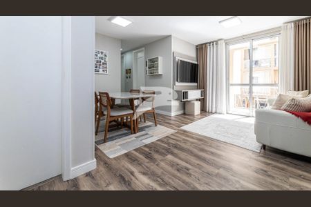 8_photo/94dcfca557.5fcfd8a3bd2b62b1-ATLAS-1c905c1e-a969-494e-a070-69c94e690f59.jpg de apartamento à venda com 3 quartos, 69m² em Capão Raso, Curitiba