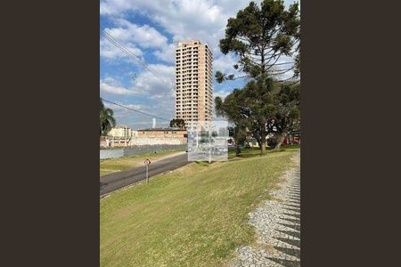 6_photo/94dcfca55d.d12f4a144b611fcf-ATLAS-6ae88db6-e330-4931-ab36-d1bdd8b8b1bf.jpg de apartamento à venda com 2 quartos, 61m² em Capão Raso, Curitiba