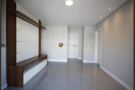 20_photo/94dcfca58d.caf6c04f909f2ef2-ATLAS-5ad44045-26a0-4a08-ade0-c145df2fd7d8.jpg de casa à venda com 3 quartos, 175m² em Pinheirinho, Curitiba