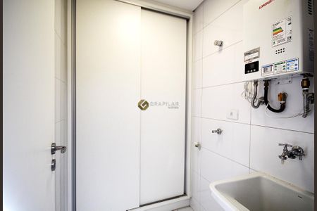 15_photo/94dcfca58d.caf6c04f909f2ef2-ATLAS-60b3bffd-1a6d-4ddb-bb05-3a7080732ab4.jpg de casa à venda com 3 quartos, 175m² em Pinheirinho, Curitiba