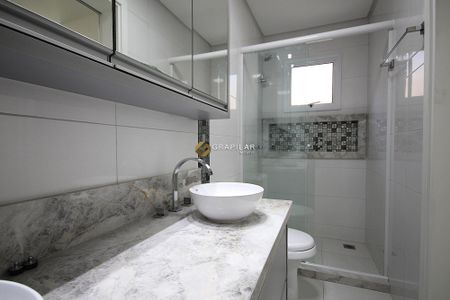 29_photo/94dcfca58d.caf6c04f909f2ef2-ATLAS-8e964566-fa1b-4f34-9c9c-ff0ce8aebf2d.jpg de casa à venda com 3 quartos, 175m² em Pinheirinho, Curitiba