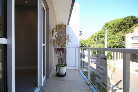 23_photo/94dcfca58d.caf6c04f909f2ef2-ATLAS-b1d55839-cc56-41be-a7f1-fa121bc85cc2.jpg de casa à venda com 3 quartos, 175m² em Pinheirinho, Curitiba