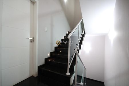 8_photo/94dcfca595.96458e673c4e6a1a-ATLAS-11c2ca4b-9bd2-4f95-8f7b-008d5cc6e284.jpg de casa à venda com 3 quartos, 326m² em Pinheirinho, Curitiba