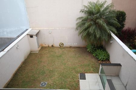 4_photo/94dcfca595.96458e673c4e6a1a-ATLAS-2c49e6d4-2b6f-4e62-bfb3-9604162e5a6c.jpg de casa à venda com 3 quartos, 326m² em Pinheirinho, Curitiba