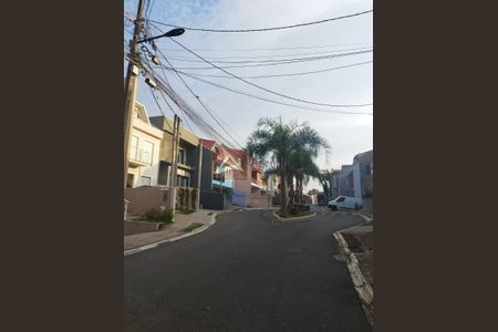 4_photo/94dcfca5c1.06299f0fc18e77f9-ATLAS-6741a081-04e1-42a0-9a40-dac5f4fc5308.jpg de casa à venda com 3 quartos, 326m² em Pinheirinho, Curitiba